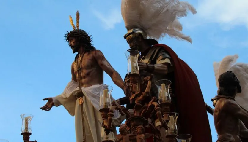 Procesión Hermandad de Jesús Despojado y María Santísima de la Caridad