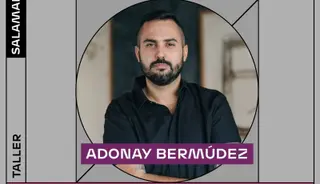 Adonay Bermúdez en su charla en el DA2
