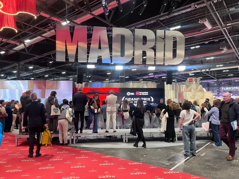 Fitur 2026
