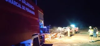 Incendio punto limpio Macotera (1)