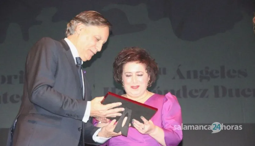 Acto de reconocimiento y entrega de distinciones por el Día Internacional de la mujer