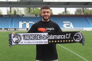 Presentación de Jonny Arriba como nuevo jugador de Unionistas de Salamanca.