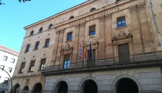 Fachada de la Audiencia Provincial de Salamanca