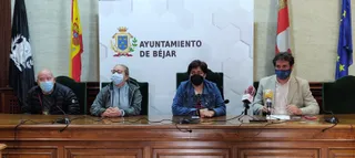 Antonio Cámara, a la dcha y Teresa Martín, a su lado