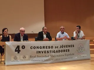 Investigadores matemáticos se quejan de la falta de oportunidades en España pese a su proyección internacional