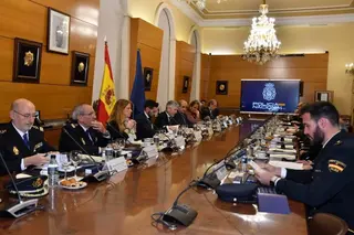 Sesión inaugural de la Comisión Nacional para la conmemoración del bicentenario de la Policía Nacional