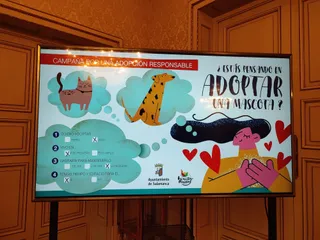 Cartel de la campaña de adopción 2022