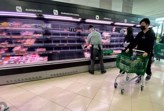 Hacer la compra. Foto de archivo