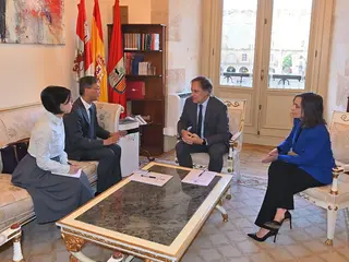 Carbayo recibe al embajador de China en España, Yao Jing | Ayuntamiento de Salamanca