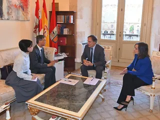 Carbayo recibe al embajador de China en España, Yao Jing | Ayuntamiento de Salamanca