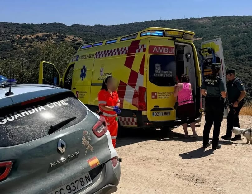 Socorren a Un Senderista Indispuesto En El Pozo De Los Humos
