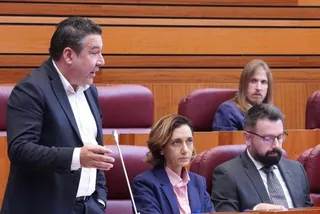 Procuradores de UPL en el pleno de las Cortes