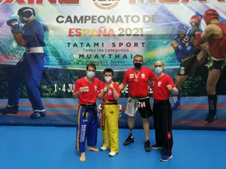Parte de la delegación charra en el Campeonato Nacional de Kickboxing.