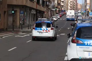 Controles Policía Local y Policía Nacional en avenida de Italia con coches por el coronavirus (23 3 2020) (6)