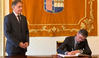 GALERÍA El embajador chino, Yao Jing visita Salamanca durante su ruta por España, 23 de noviembre de 2023. FOTOS S24H (18)