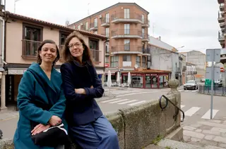 SofÃ­a Cifuentes y Marta Cerulla, impulsoras de Facendera Arribes, en la comarca de Vitigudino. | David Arranz