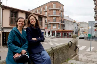SofÃ­a Cifuentes y Marta Cerulla, impulsoras de Facendera Arribes, en la comarca de Vitigudino. | David Arranz