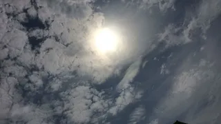 Sol, buen tiempo, nubes