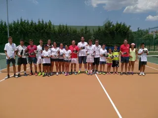 Medio centenar de tenistas disfrutaron con 24 horas de tenis en Alba de Tormes