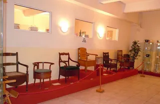 El Museo del Orinal cambia de ubicación y se traslada a Los Sitios