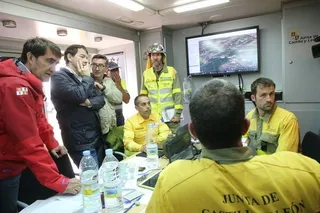 Mañueco destaca el “esfuerzo de unidad y coordinación de todas las administraciones” en el incendio de la Sierra de la Culebra