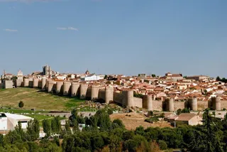 La USAL estudia los cambios de la Muralla de Ávila en el tiempo