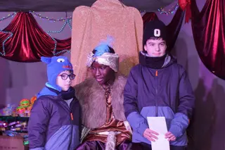Los Reyes Magos reciben las cartas de los niños de El Encinar | Juanes