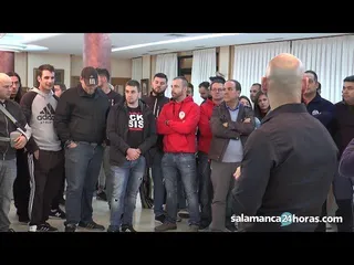 Las peñas y la grada de animación del Salamanca CF UDS piden la dimisión de Carlos Martín
