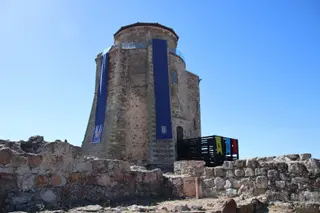 Declaraciones por el tema de la bandera en el castillo de Alba