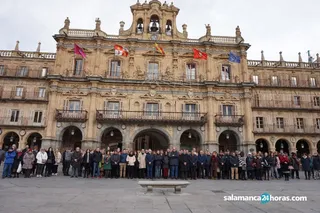 Minuto de silencio por Laura Luelmo (9)