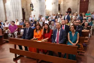 Salamanca honra a su patrón con la tradicional ofrenda floral a San Juan de Sahagún - Andrea Mateo