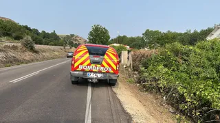 Un camión se empotra contra una vivienda en la carretera de Aldealengua (6)