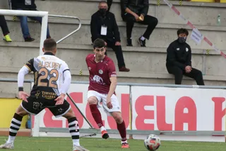 Nacho López y Álex Rey, en el derbi.
