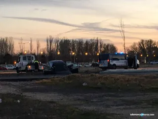 Dejan clavado su coche en una cuneta en La Aldehuela, huyen del lugar y lo abandonan