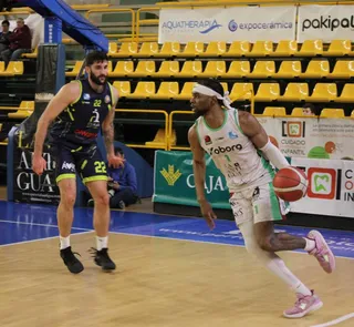 Felizor en el partido del CB Tormes contra el Ávila