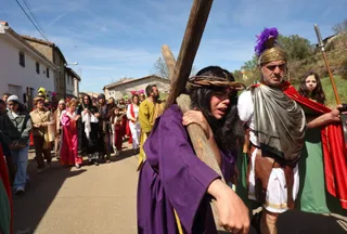 La ‘Pasión viviente’ vuelve a protagonizar el Viernes Santo en Serradilla del Arroyo | Foto ICAL