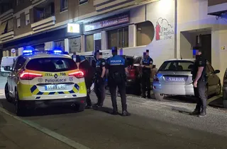 Fotografía de archivo de una intervención conjunta de Policía Local y Nacional en la calle Salesas