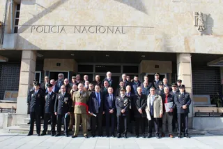 Policia nacional (2)