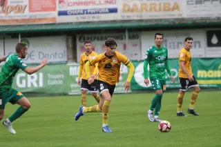 Javi Villar, ante el Arenteiro FOTO UNIONISTAS CF