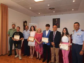La Subdelegación de Defensa en Salamanca entrega los premios escolares ‘Carta a un militar español
