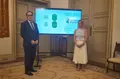 Carlos García Carbayo y María José Coca en la presentación de la renovación de la plaza de Castrotorafe