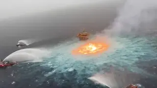 Las llamas en el Golfo de México
