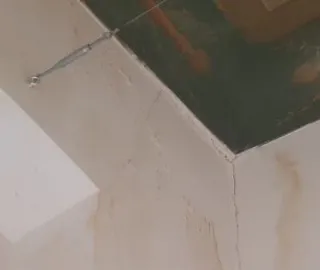 Humedades en el techo del Juzgado de Vitigudino tras las últimas inundaciones