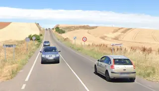 Carretera SA- 300 que une Salamanca y Villamayor. Foto de archivo