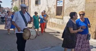 Los mayores de Pereña de la Ribera celebran la Virgen de los Ángeles con una paella y diferentes actividades