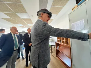 Carlos García Carbayo durante su visita al Centro Integrado de Formación Profesional (CIFP) Río Tormes