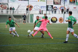 Carles Marc rescinde su contrato en el Guijuelo