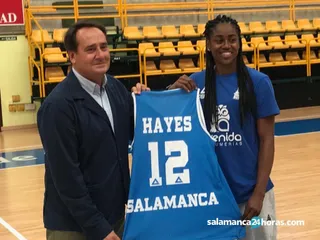 Presentación Hayes con Perfumerías Avenida