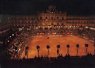 Coso taurino en la Plaza Mayor de Salamanca. Foto: Recuerdos de Salamanca