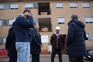 Carlos García Carbayo, visita las obras de la promoción de 48 viviendas protegidas de alquiler en Pizarrales